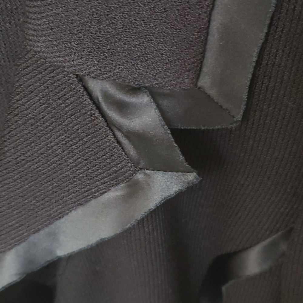 St. John Collection Black Jacket - Picture 6 of 6